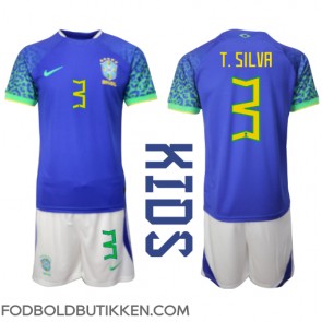 Brasilien Thiago Silva #3 Udebanetrøje Børn VM 2022 Kortærmet (+ Korte bukser)